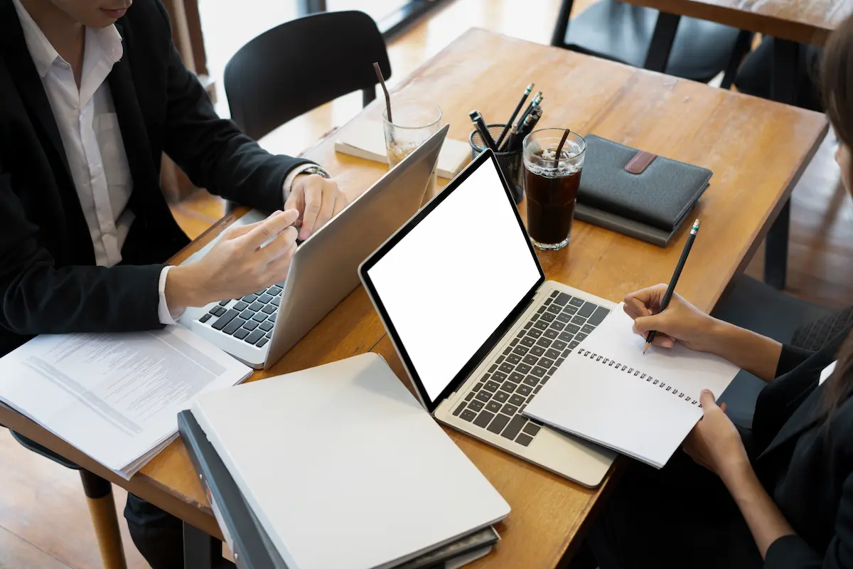 sewa laptop perusahaan