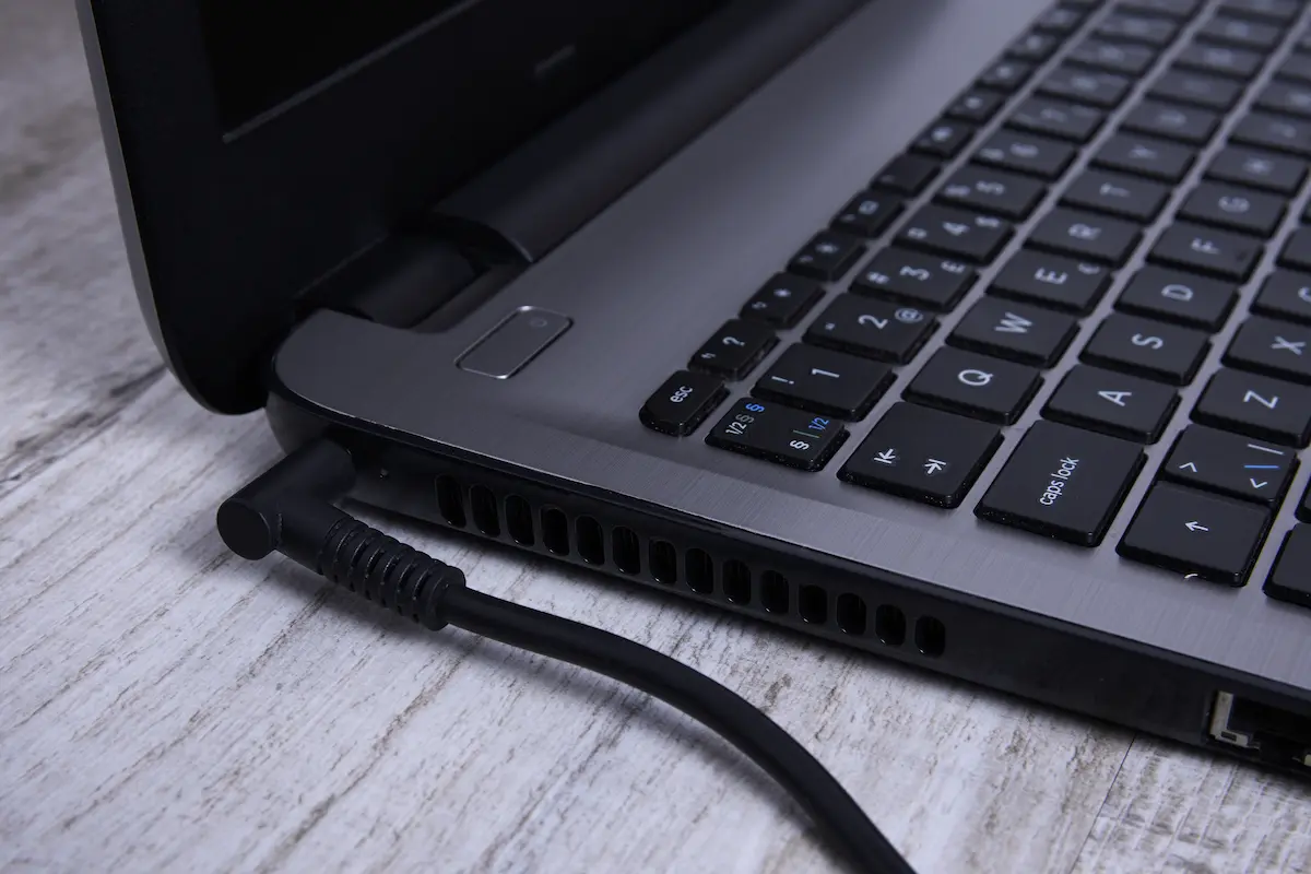 kenapa baterai laptop cepat habis